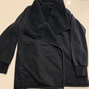 Abercrombie and Fitch women’s fleece wrap